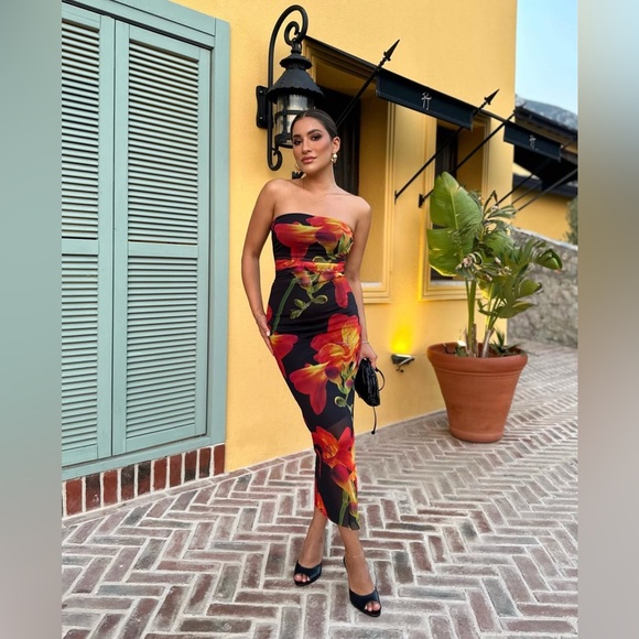Zara Blogger’s Fav Mesh Strapless Floral Midi Dress - Picture 1 of 12